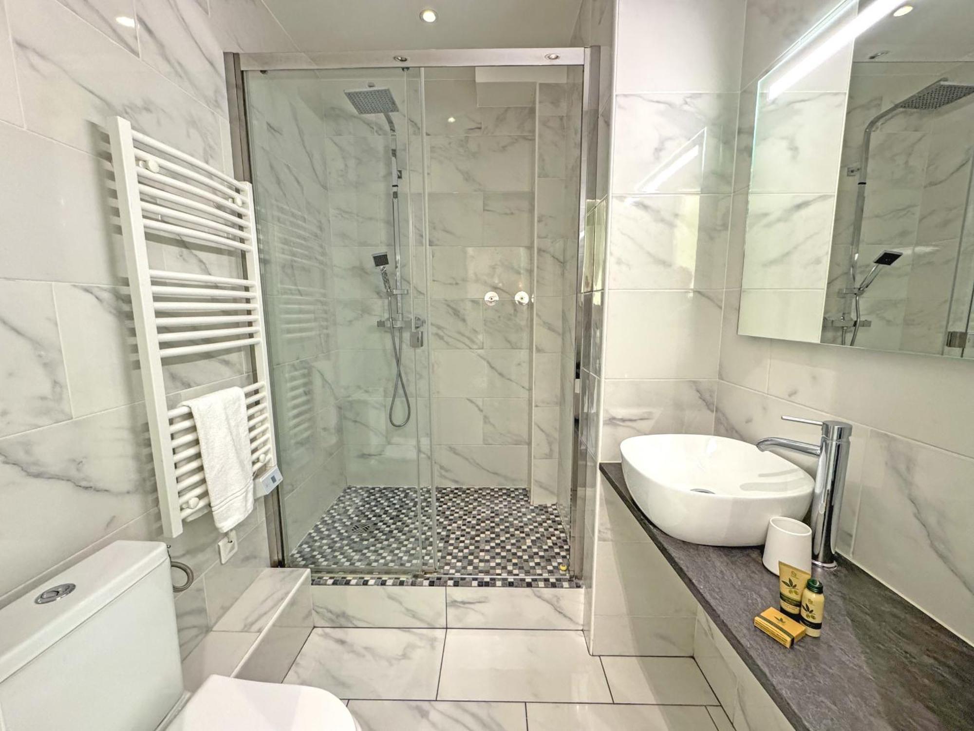 Promenade - Suffren Apartment Nizza