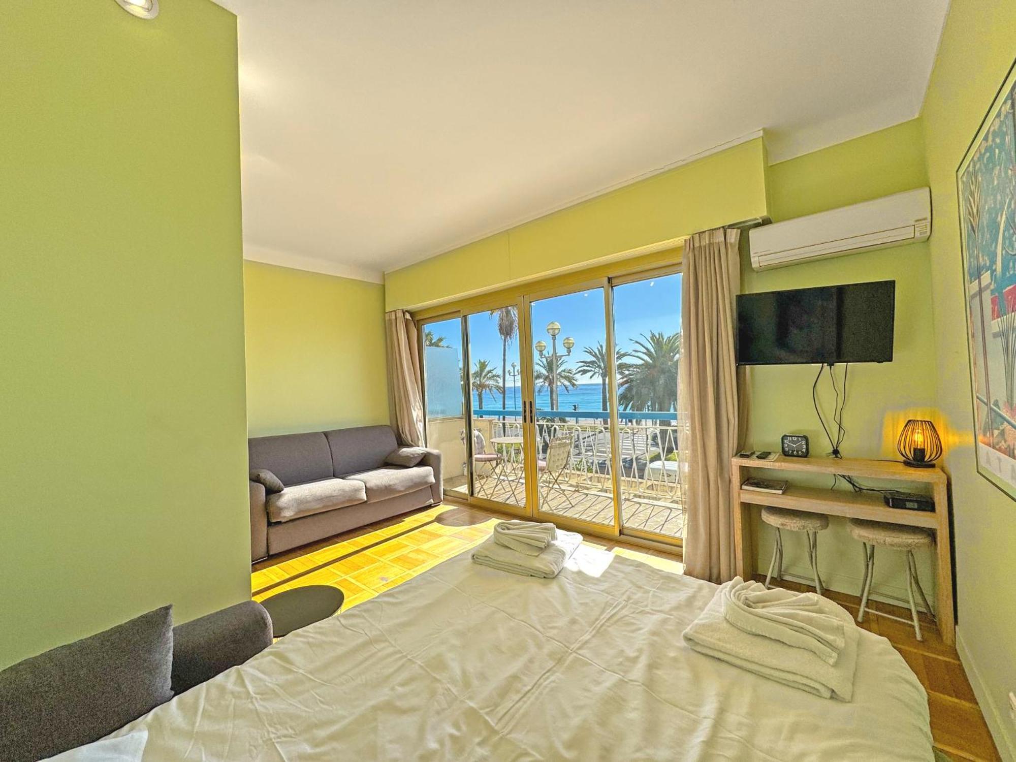 Apartment Promenade - Suffren *